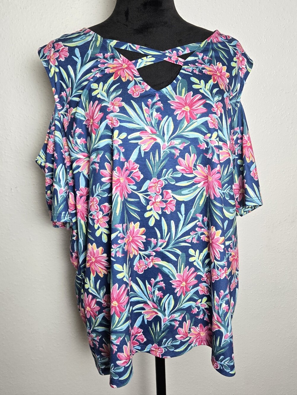 Navy Floral Cold-Shoulder Tunic with Pink BloomsXL Stella Parker